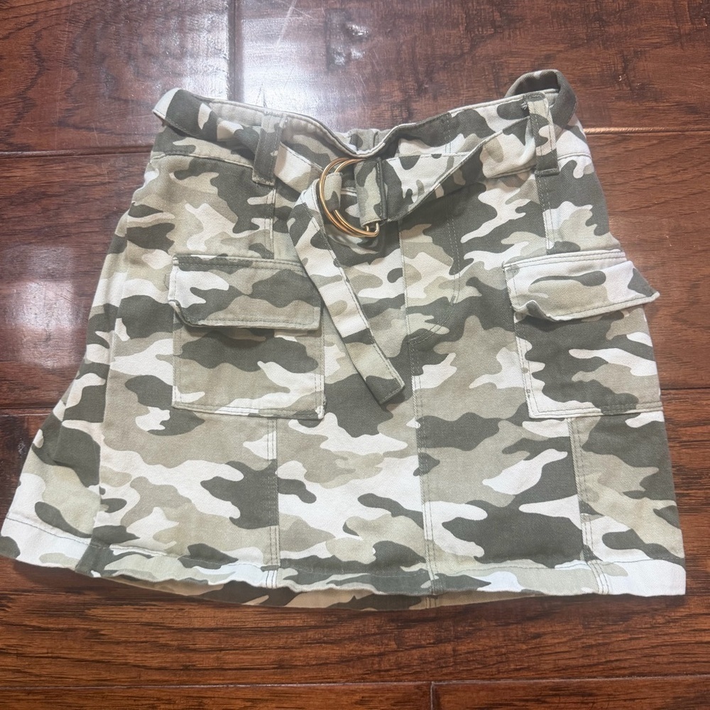 Girls' Camo Belted A-Line Skirt - Picture 3 of 3
